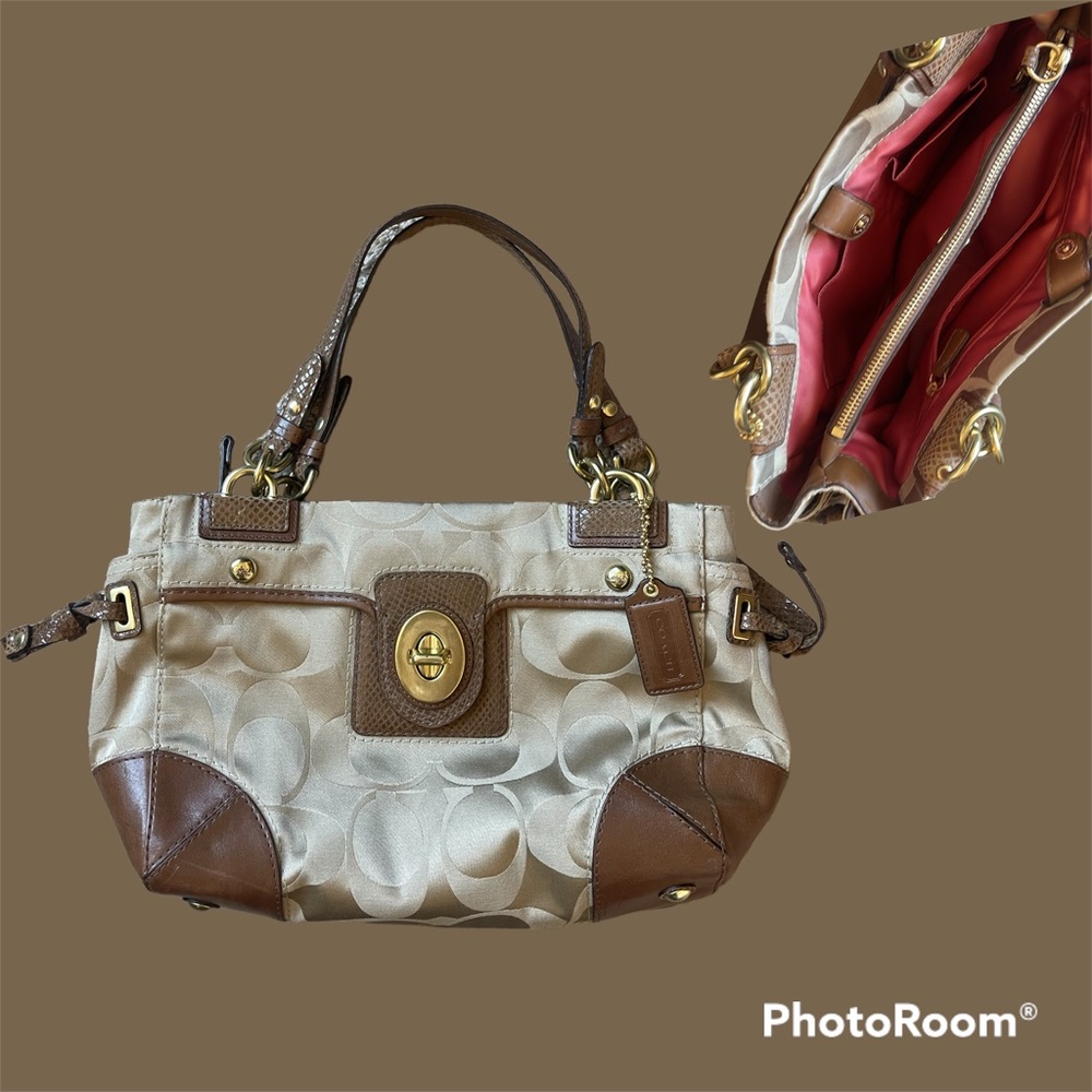 vintage Coach  purse with silk pink liner